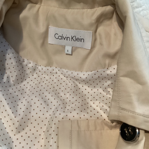 COPY - NWOT Calvin Klein size L cream trench - Picture 2 of 6